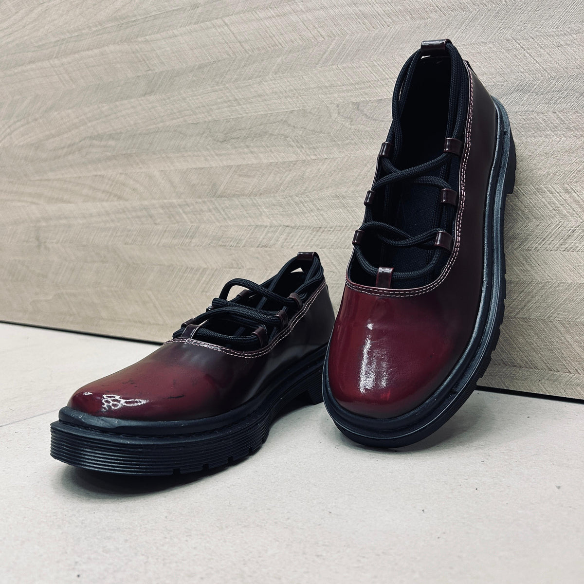 Mary Jane lace vinotinto